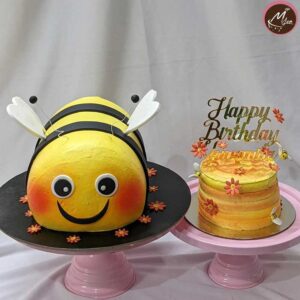 bee-customized-birthday-theme-cakes-designs-in-coimbatore