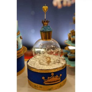 the king theme cupcakes-customized-cupcakes-in-coimbatore